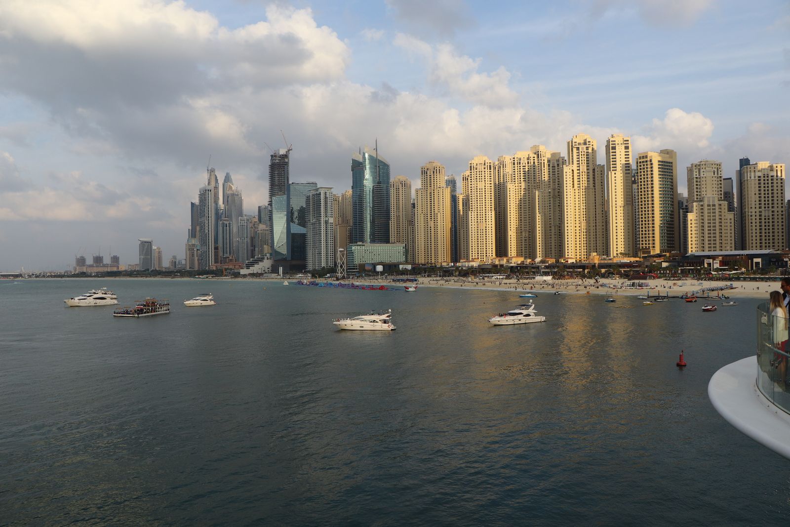 Dubai's Prime Apartment Prices Cool: What the July Numbers Show